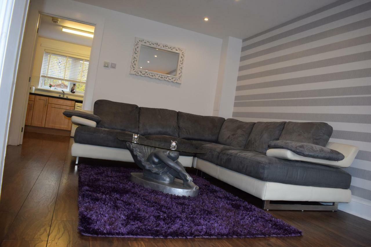 Silverburn New House With Free Parking And Nice Garden Glasgow Exteriör bild