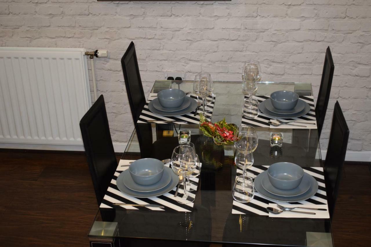 Silverburn New House With Free Parking And Nice Garden Glasgow Exteriör bild